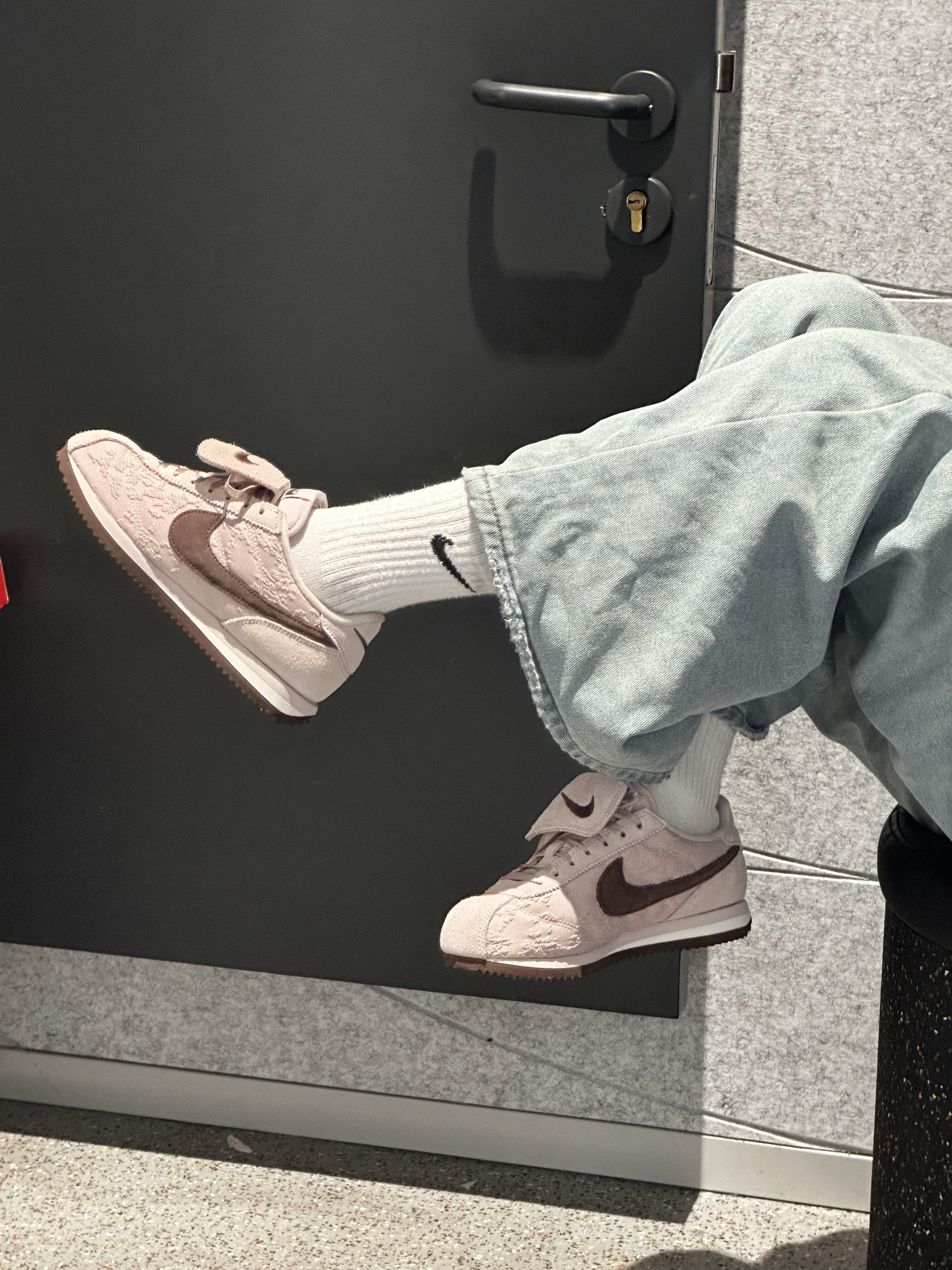 温柔暴击!这双粉嫩阿甘鞋我直接锁死🥰